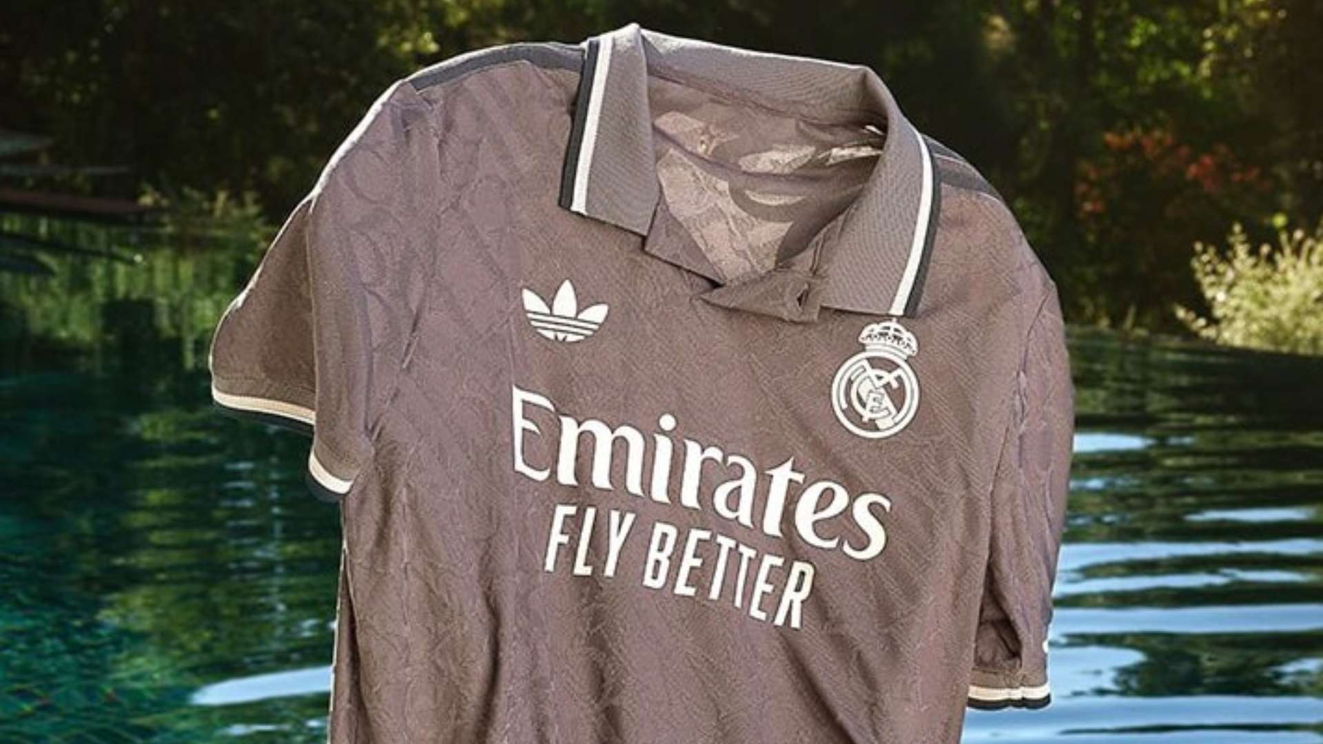 山喷发对航 山喷发对航